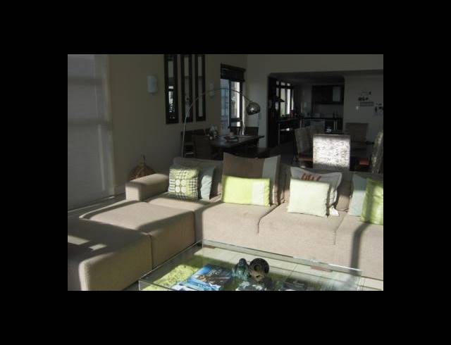 3 BEDROOM APARTMENT FOR SALE IN POINT WATERFRONT